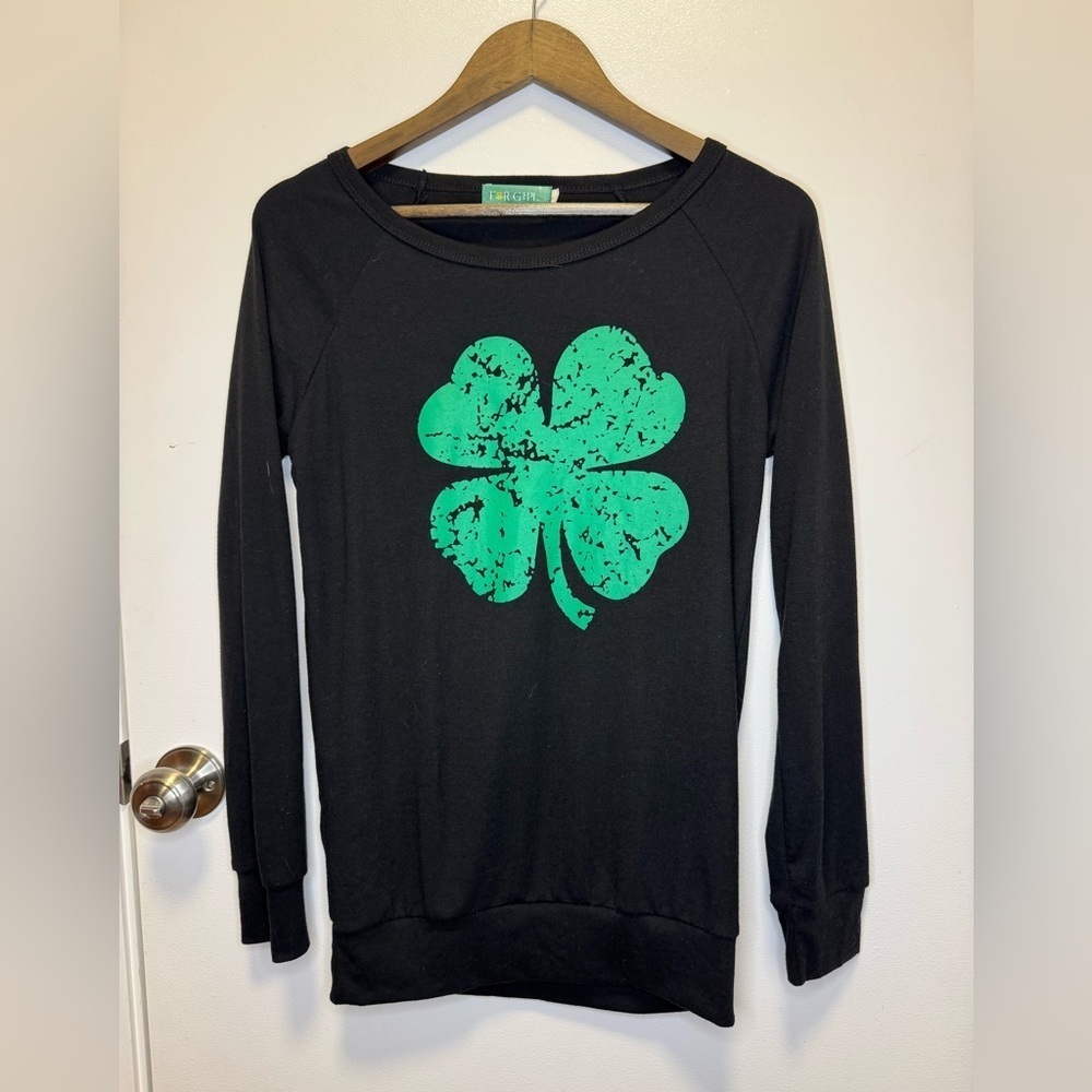 Black Long Sleeve Top with Green Clover | Shamrock | Women’s Size S | Comfy